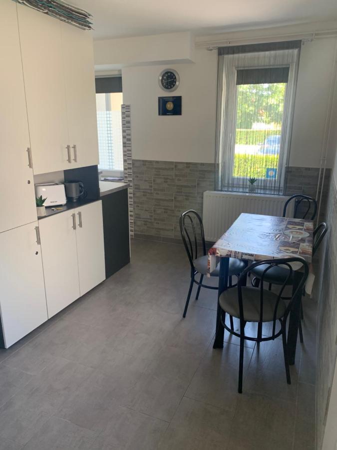 Komo Apartment Bük المظهر الخارجي الصورة