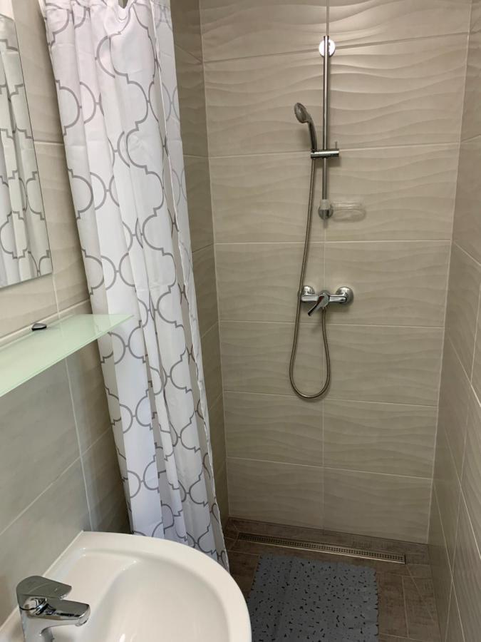 Komo Apartment Bük المظهر الخارجي الصورة