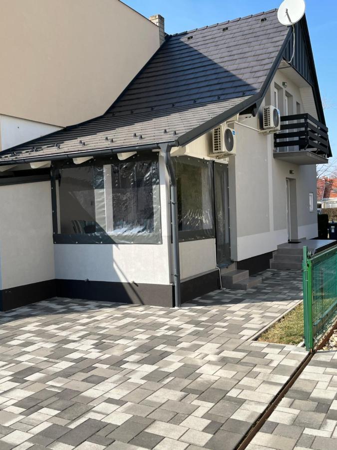 Komo Apartment Bük المظهر الخارجي الصورة